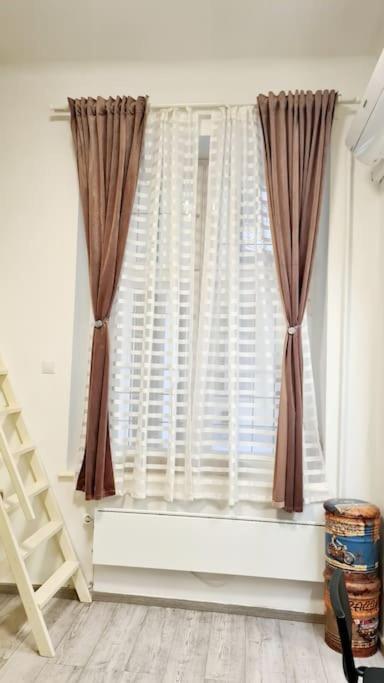 La Vida Loca Apartment บูดาเปสต์ ภายนอก รูปภาพ